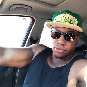 Meet your Posher, Sean